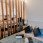 Apartment Puerto Banus Beachfront Retreat: Terrace, Pool & Tennis