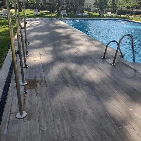 Puerto Banus Near Beachfront, Big Sunny Terrace, Pool, Tennis Court, Parking & Movies Projector * 马尔韦利亚