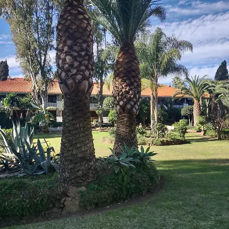 Puerto Banus Near Beachfront, Big Sunny Terrace, Pool, Tennis Court, Parking & Movies Projector Lägenhet *