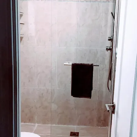 Puerto Banus Near Beachfront, Big Sunny Terrace, Pool, Tennis Court, Parking & Movies Projector Lägenhet *