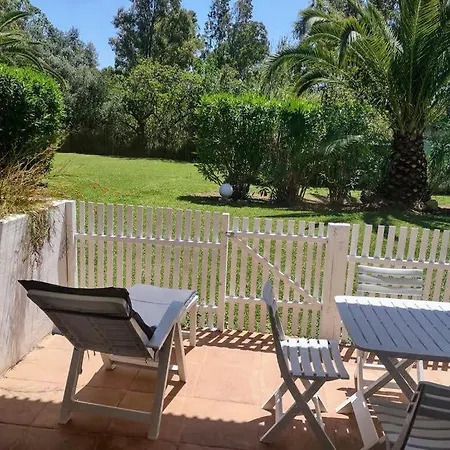 Puerto Banus Near Beachfront, Big Sunny Terrace, Pool, Tennis Court, Parking & Movies Projector Apartamento