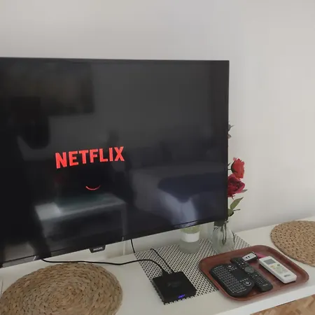 Puerto Banus Near Beachfront, Big Sunny Terrace, Pool, Tennis Court, Parking & Movies Projector Marbella