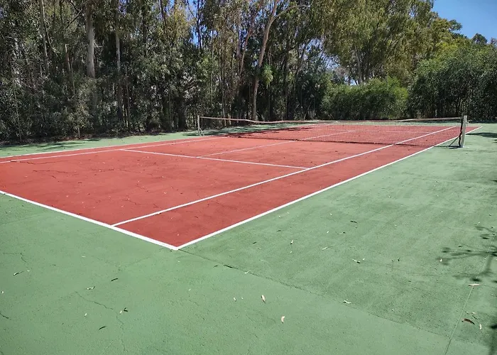 Puerto Banus Near Beachfront, Big Sunny Terrace, Pool, Tennis Court, Parking & Movies Projector アパート マルベーリャ