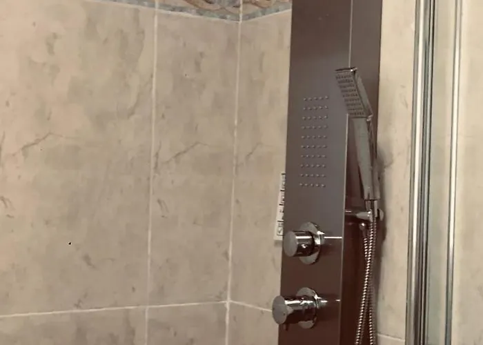 アパート Puerto Banus Near Beachfront, Big Sunny Terrace, Pool, Tennis Court, Parking & Movies Projector *