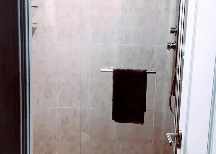 Puerto Banus Near Beachfront, Big Sunny Terrace, Pool, Tennis Court, Parking & Movies Projector アパート *