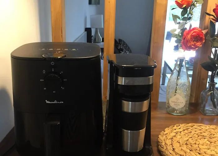 アパート Puerto Banus Near Beachfront, Big Sunny Terrace, Pool, Tennis Court, Parking & Movies Projector *